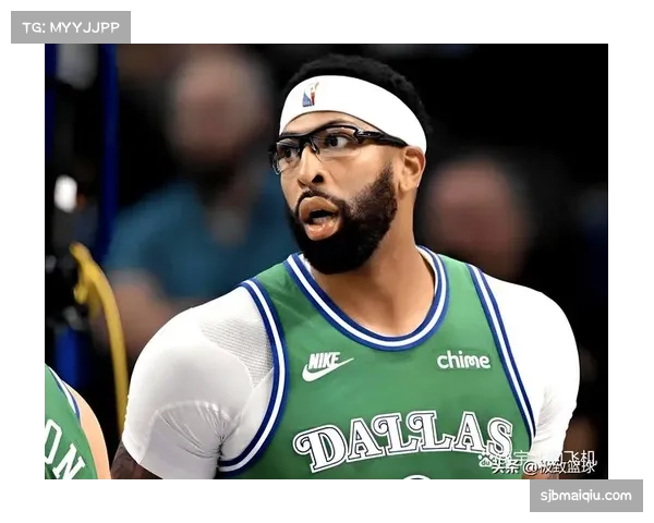 独行侠面临戴维斯去留抉择 健康隐患与薪资压力成交易关键变量